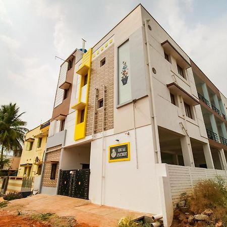 Oyo 71549 Shri Sai Apartments Mettuppālaiyam Екстериор снимка