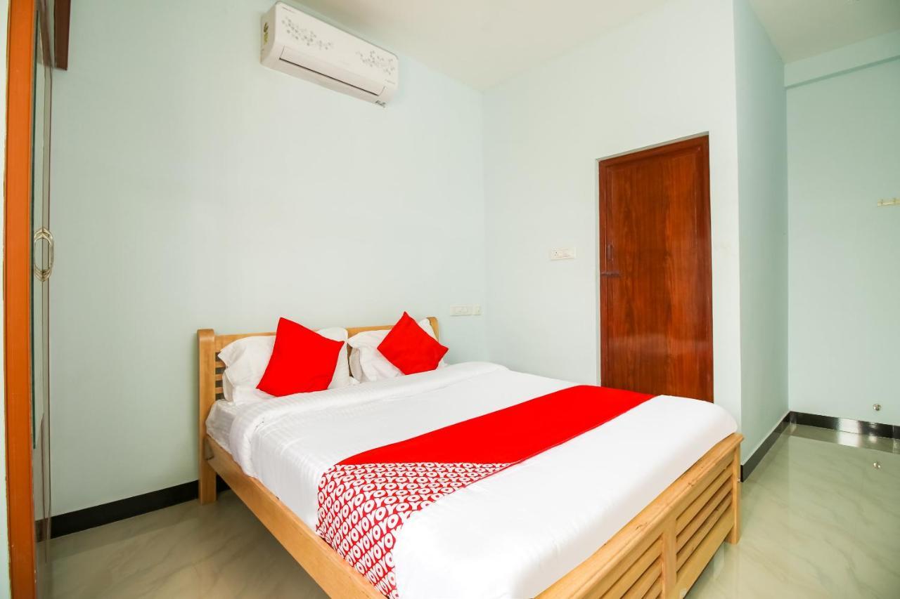 Oyo 71549 Shri Sai Apartments Mettuppālaiyam Екстериор снимка