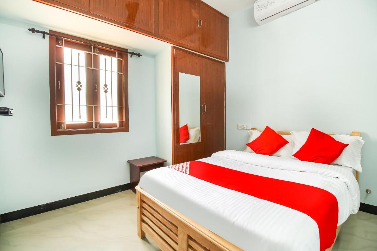 Oyo 71549 Shri Sai Apartments Mettuppālaiyam Екстериор снимка